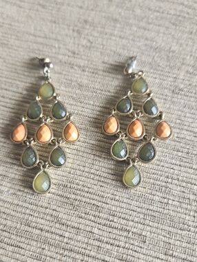 4 For $10 Avon Green and Peach Teardrop Chandelier Earrings